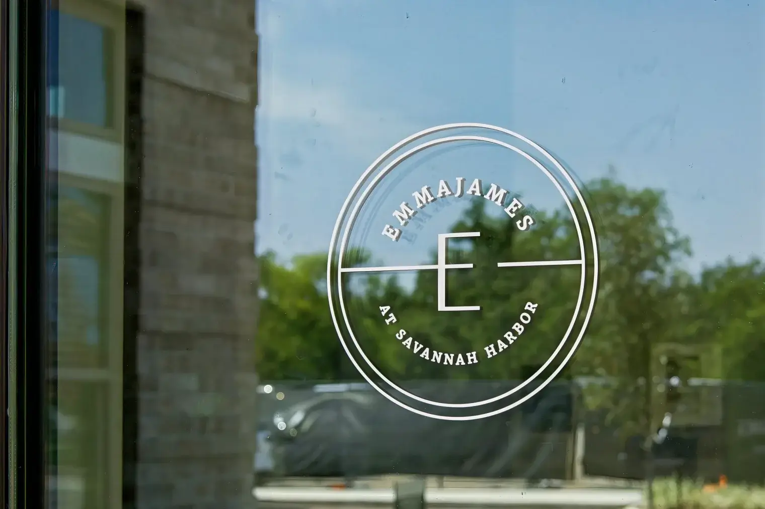 3538193c-e9df-47ef-ab29-4c868c720c86-1-100-o_le_upscale_strong_light_ai_40_tone_enhance_30_color_enhance_30