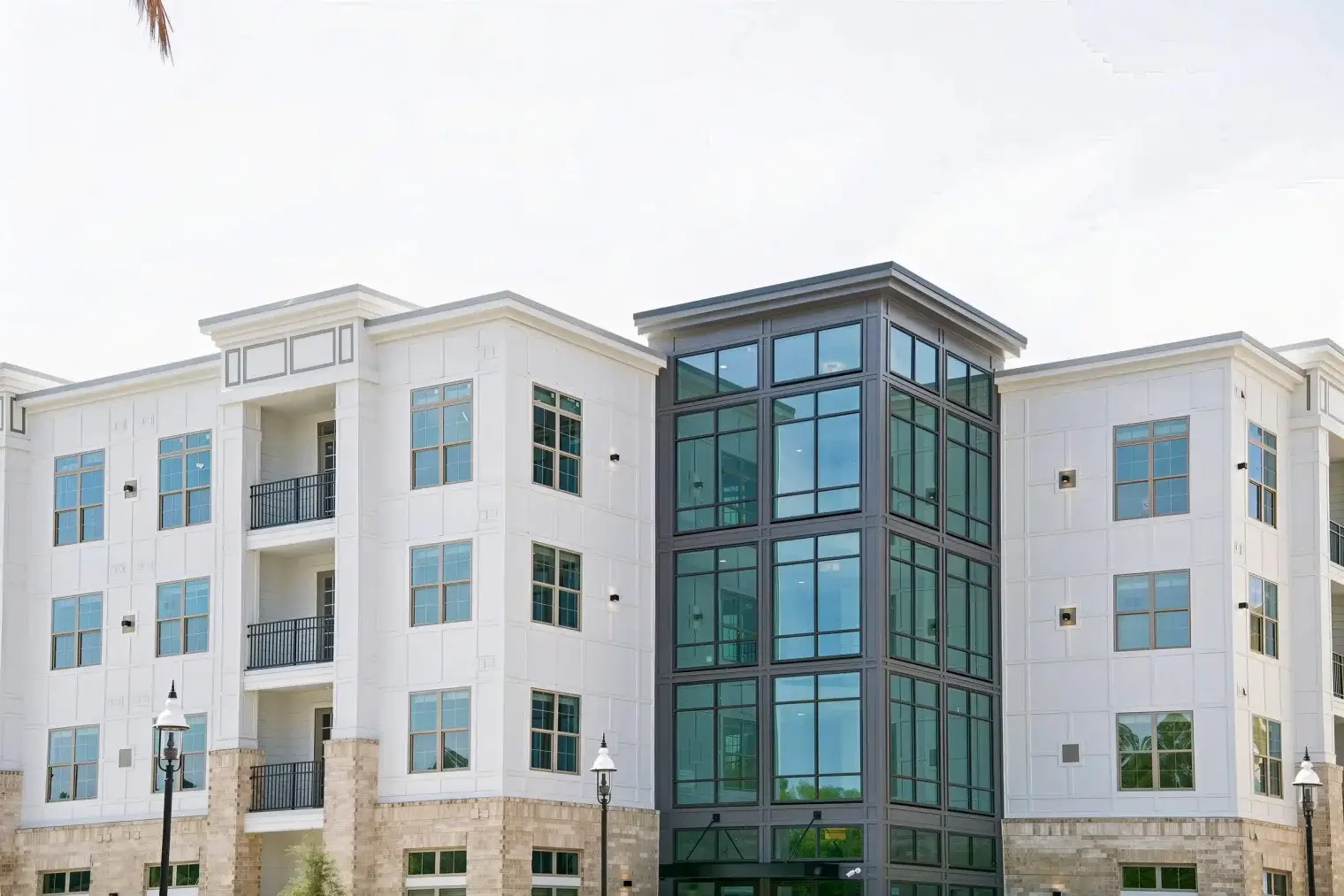 4aaff640-3bee-4891-845b-564c62a58ee7-1-100-o_le_upscale_strong_light_ai_40_tone_enhance_30_color_enhance_30