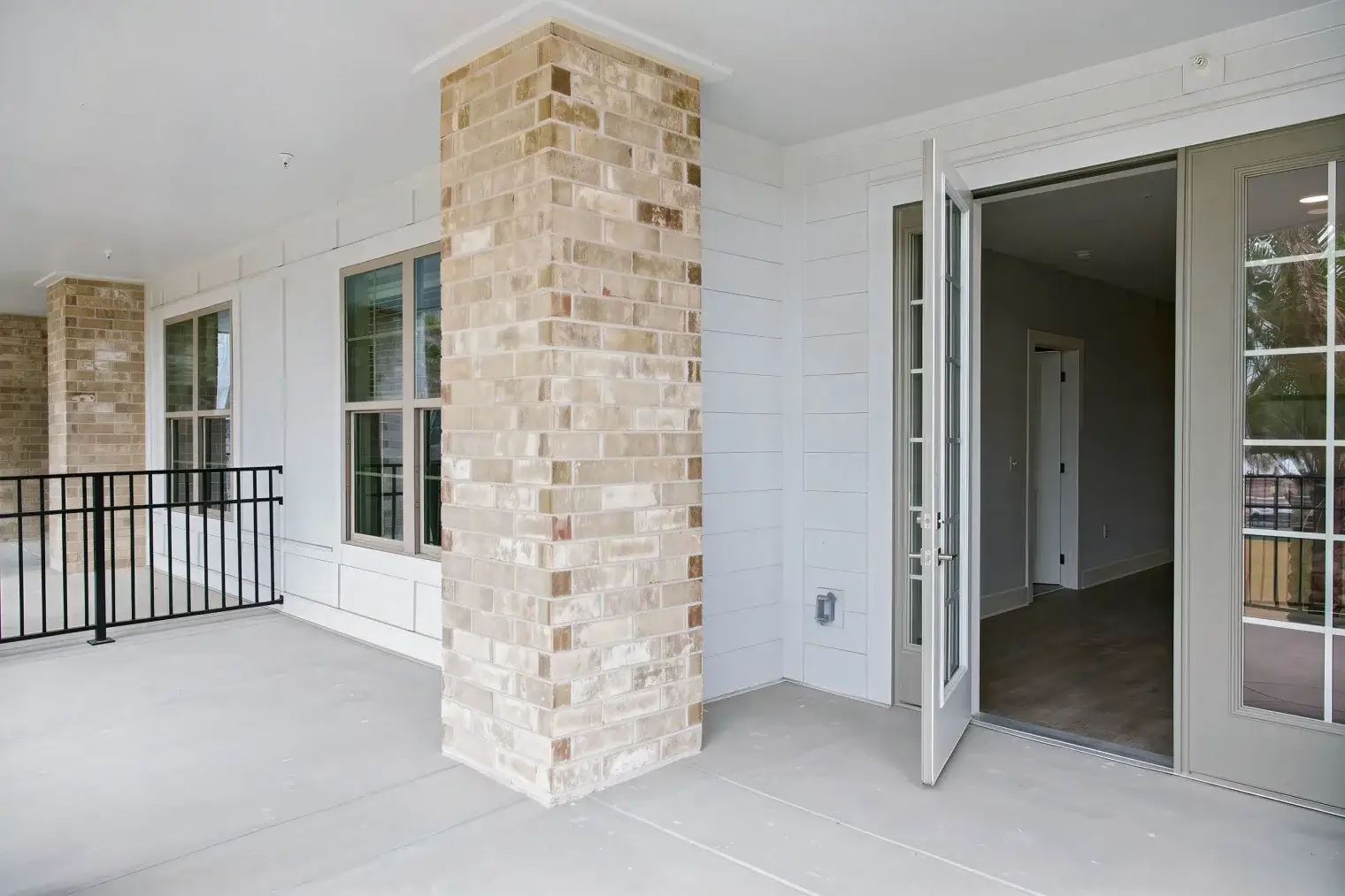 vm-emmajames-20_le_upscale_strong_light_ai_40_tone_enhance_30_color_enhance_30