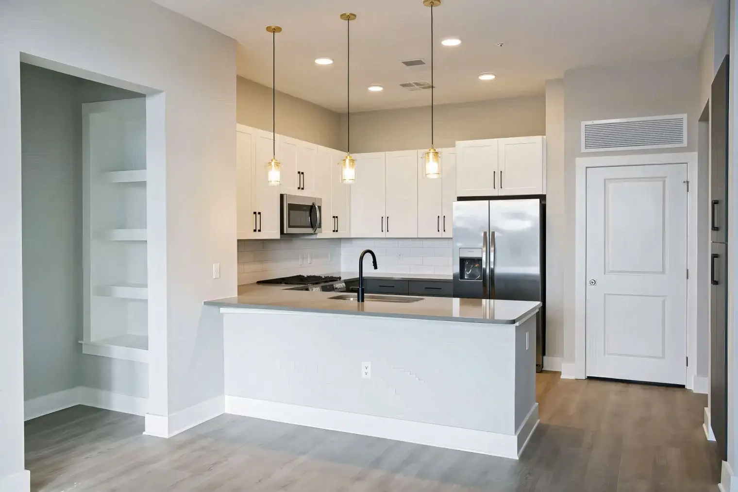 vm-emmajames-27_le_upscale_strong_light_ai_40_tone_enhance_30_color_enhance_30